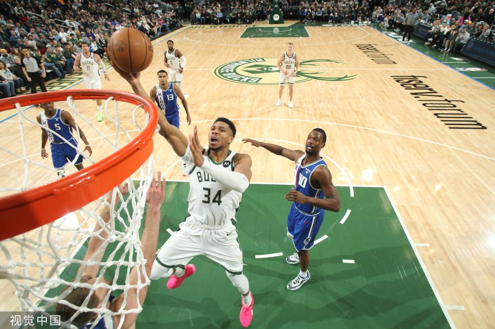 雅凯的传球 雅凯的传球