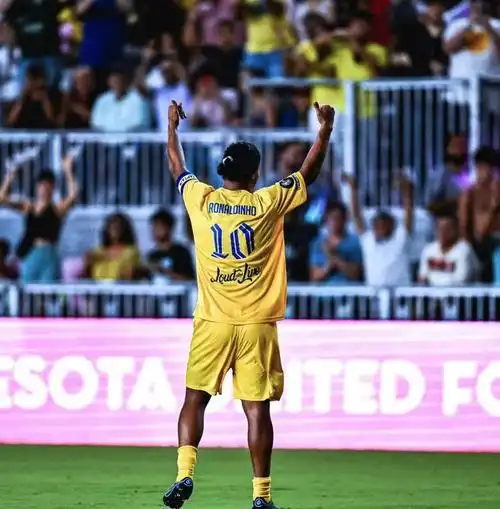 了球迷关注 了球迷关注