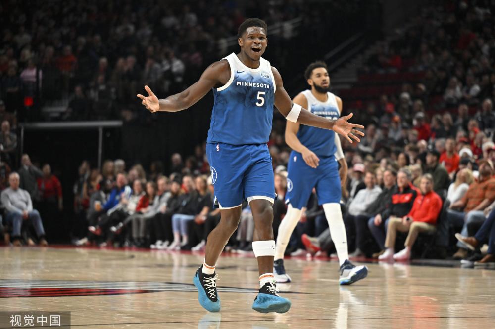 数球迷陷入 数球迷陷入